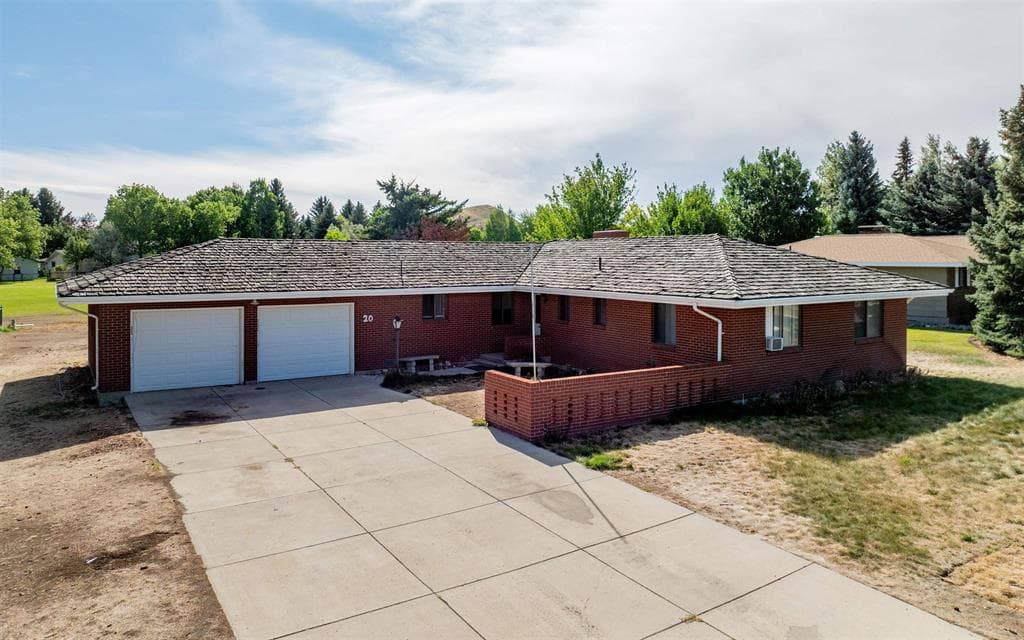 20 Casper Dr photo 1
