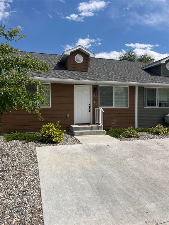 1638 Stella Ct photo 1