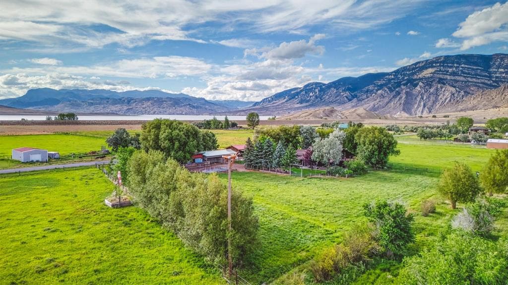 8 Mountain View Dr photo 1