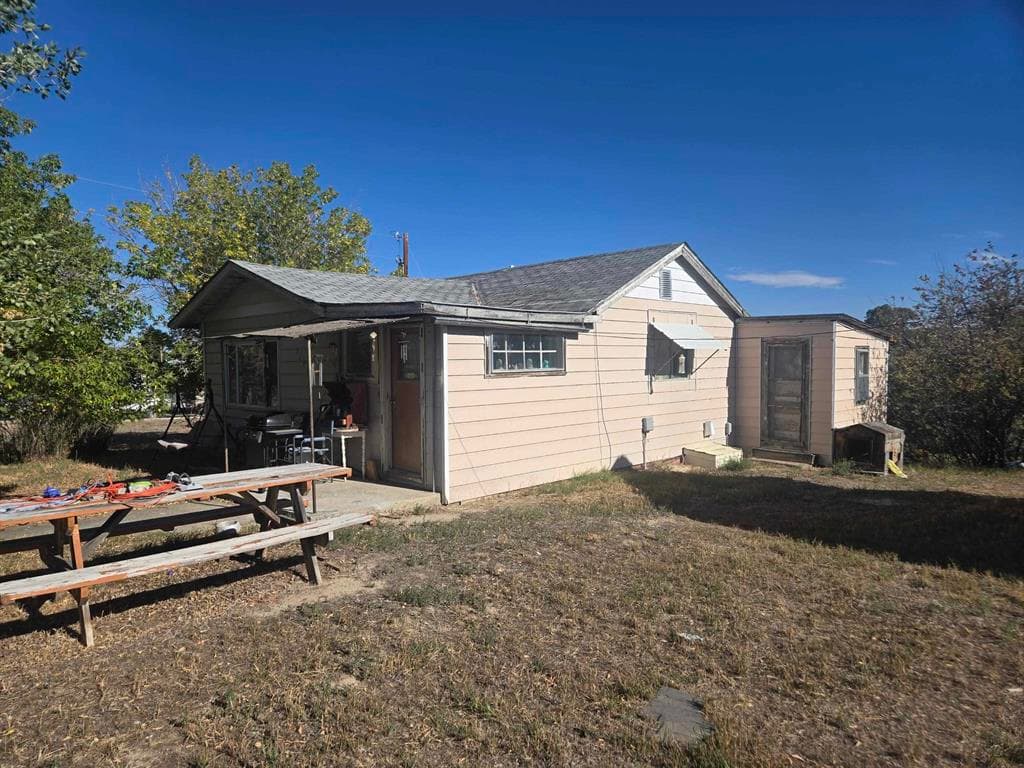 2212 Franklin St photo 1